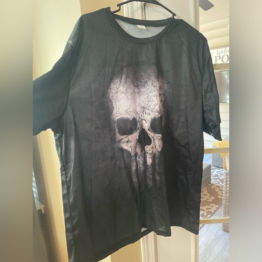 Skull tshirt 2xl